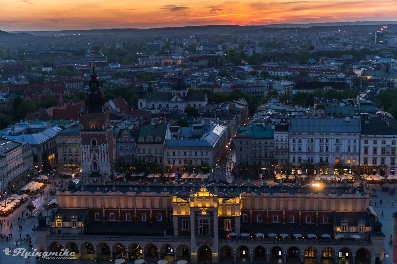 Mr 3 Apartments Krakow Bagian luar foto