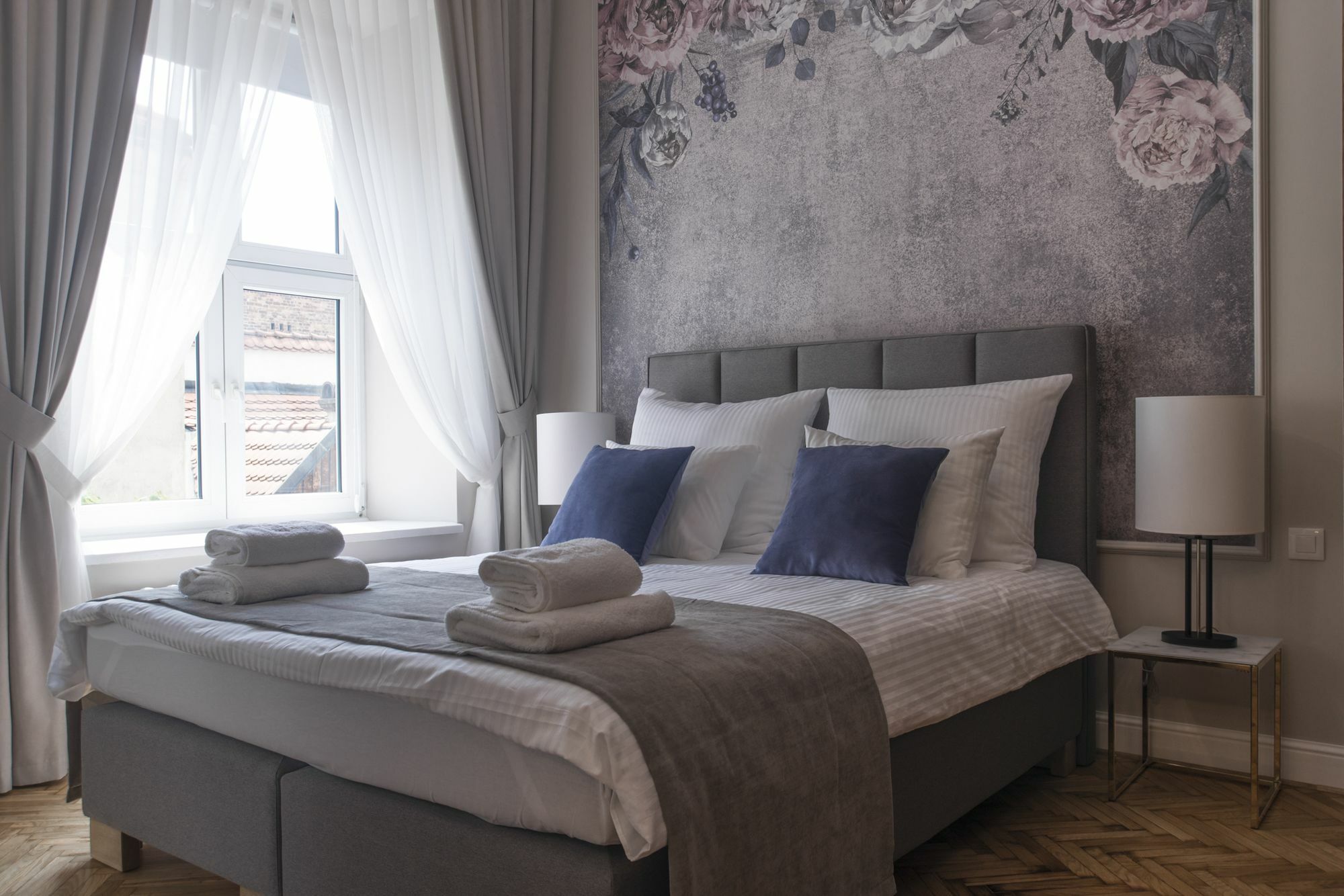 Mr 3 Apartments Krakow Bagian luar foto